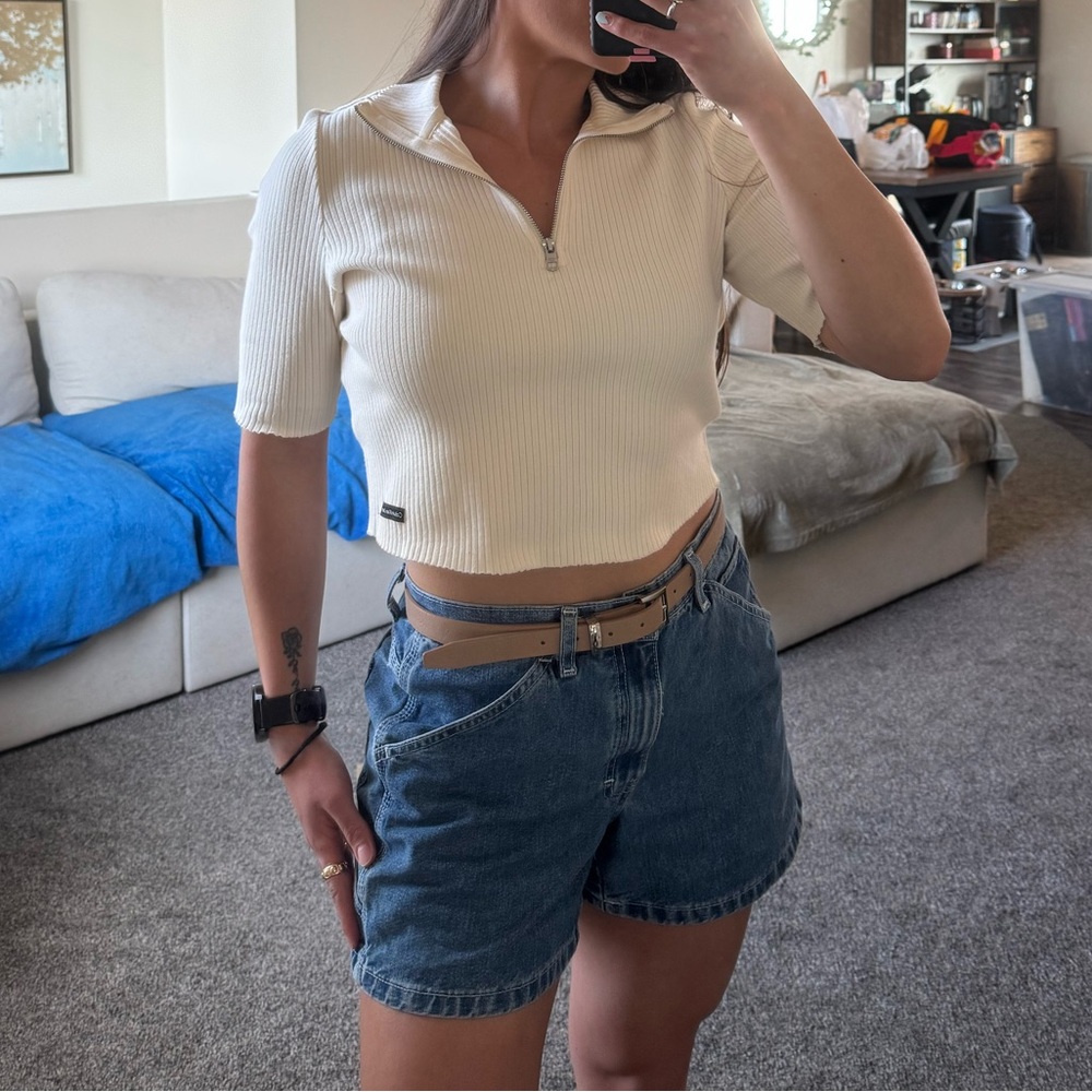 Calvin Klein Women's Cream Ribbed Top - size Medium